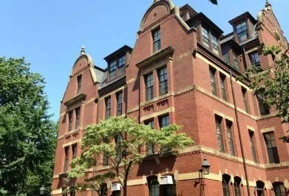 哈佛大学肯尼迪学院