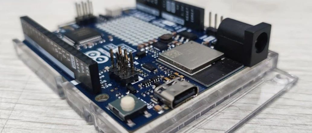 Arduino R4 WIFI板子测评及实列使用（风速测量）