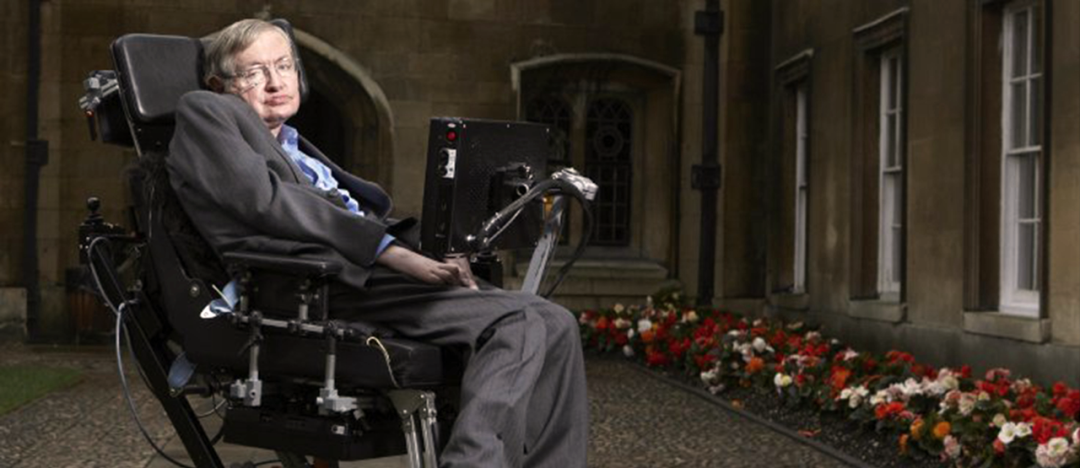 图 1. 斯蒂芬·威廉·霍金 (霍金 21 岁时不幸被诊断为肌肉萎缩性侧索硬化症)