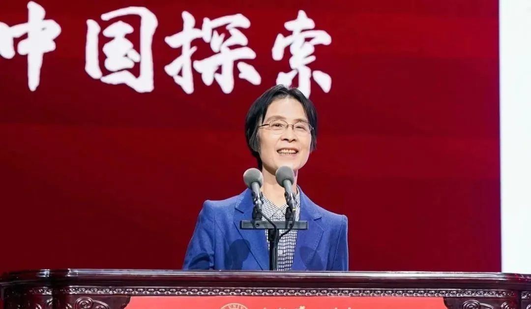 江小涓：为什么互联网是+，数据要素是×呢？