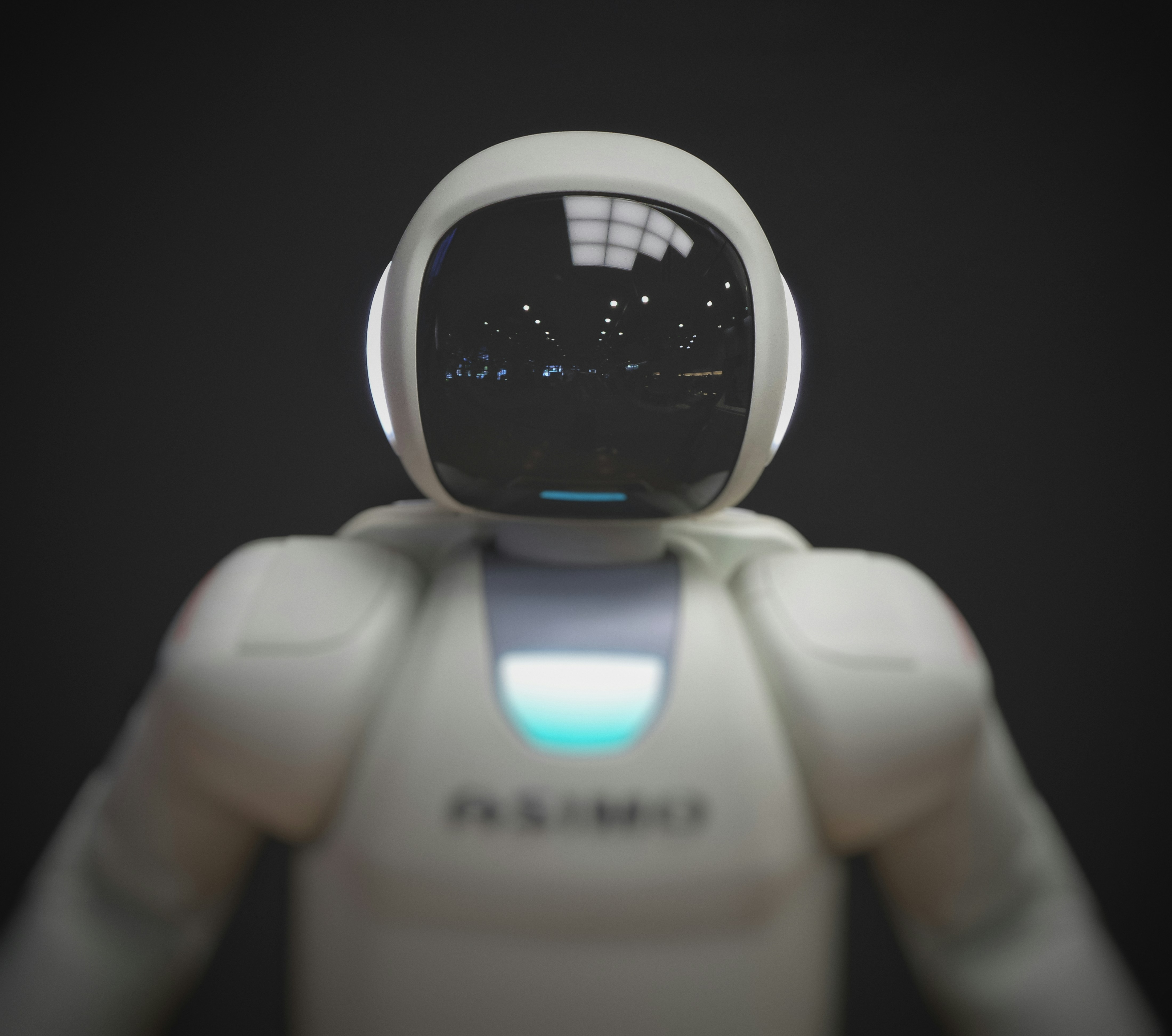 2025年普通人如何学习AI？一份零基础职场人的实用指南