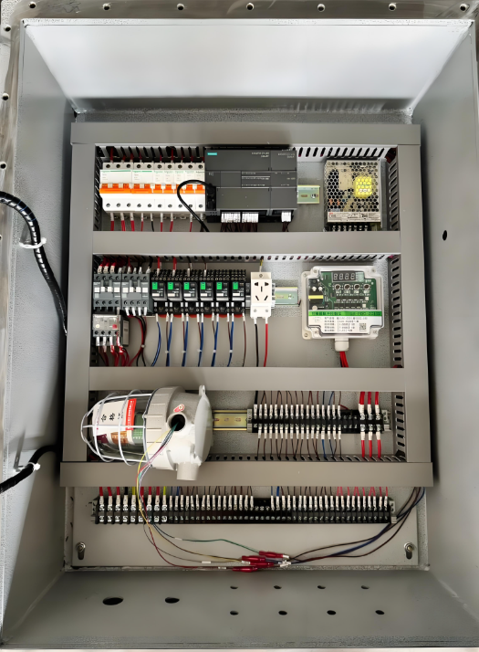 欧姆龙CJ1MPLC借助以太网模块同时与上位机和触摸屏、变频器高效通讯案例(图5)