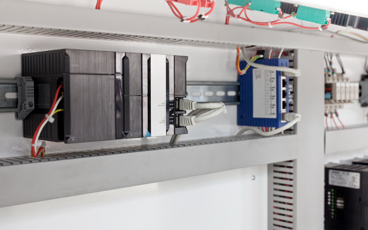 西门子S7-300PLC借助于MPI转以太网模块同时和400PLC、触摸屏以及Modbus RTU协议的变频器通讯案例(图4)