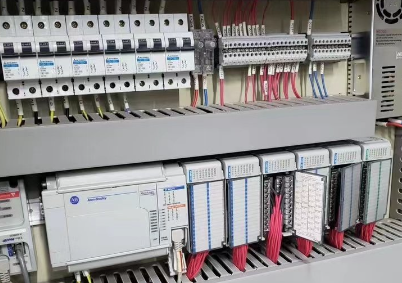 大型集装箱码头对其调度系统进行升级罗克韦尔PLC通过EtherNet/IP转Modbus TCP智能网关和中央监控室云平台进行数据交互解决案例(图3)