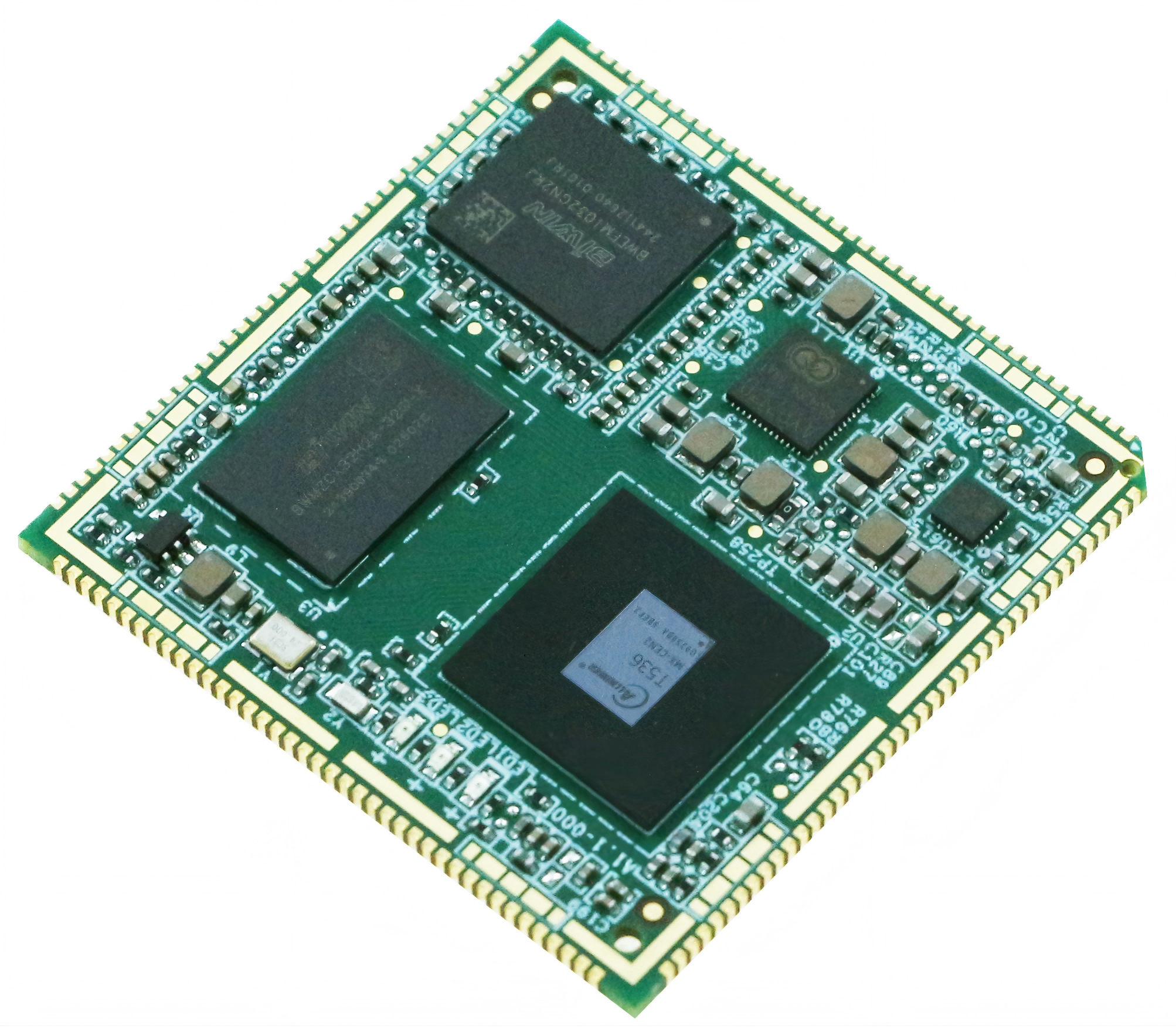 图 3 核心板斜视图