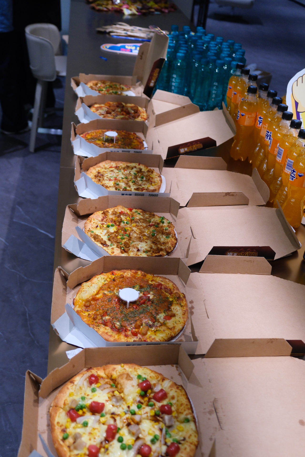 反正报名失败没惩罚，报名成功就有免费食宿