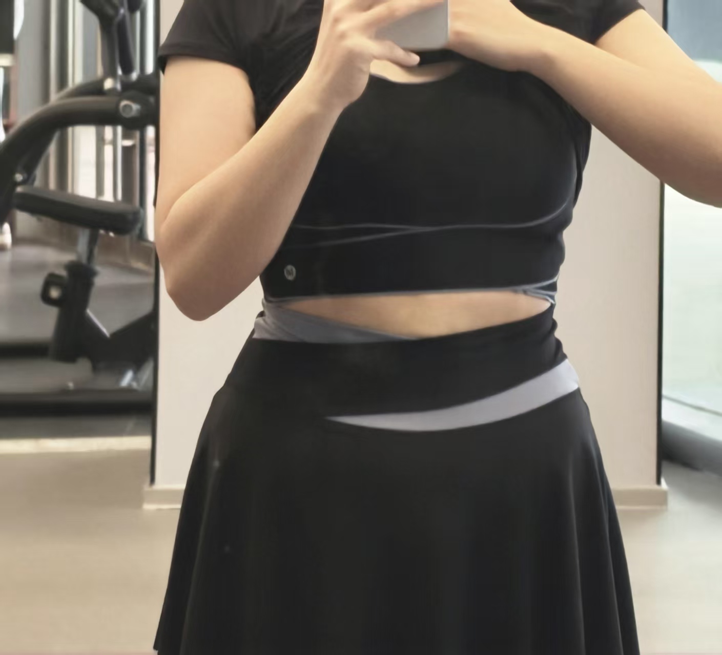 腰线也出来了，我也是有腰了