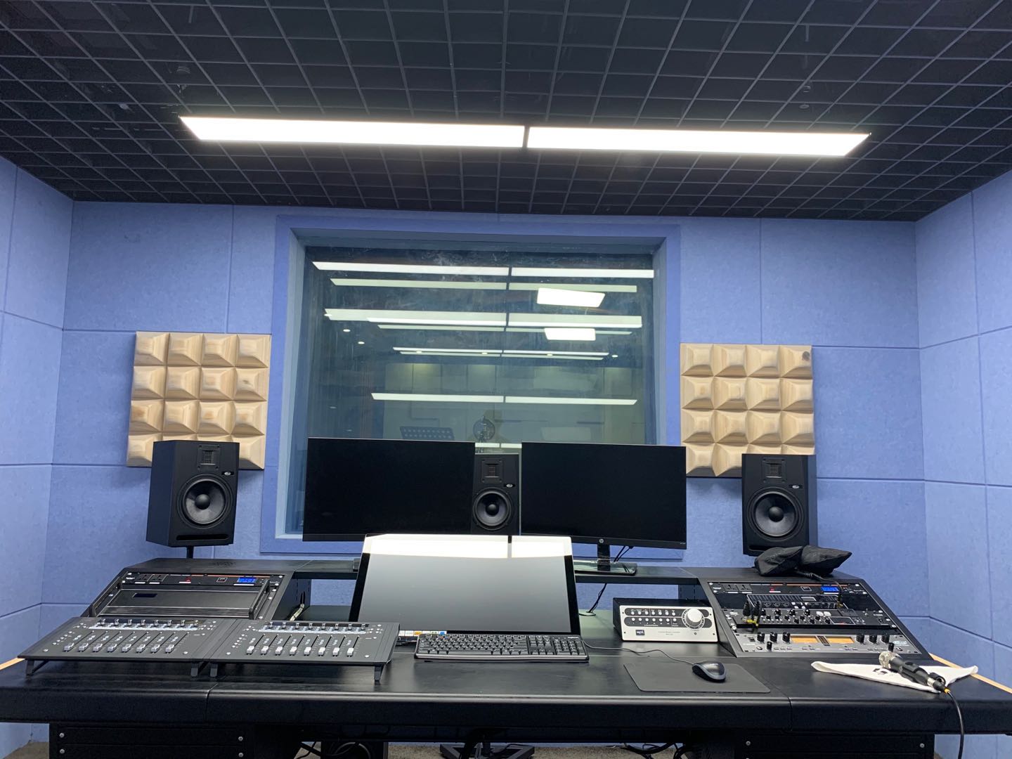 4K演播室系统配置方案音频工作站录音软件