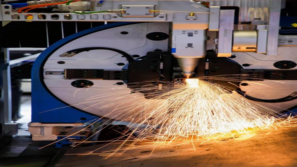 51c92bbf12c5351a7df6d9e7bbdbdef8_1740041537618470IdQq