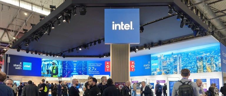 MWC 2024：英特尔驱动网络、边缘与企业智能化革新，加速实现AI无处不在