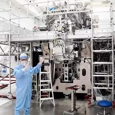 ASML：将按计划在年底推出首款High NA EUV光刻机