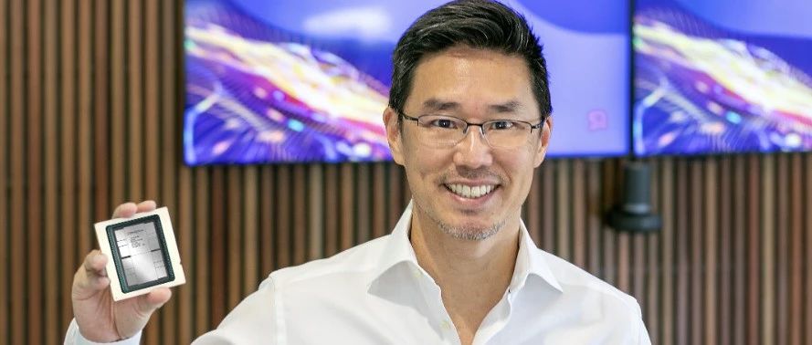 又一位英伟达"杀手"亮相：性能是H100数倍，成本仅1/10，支持万亿参数模型！