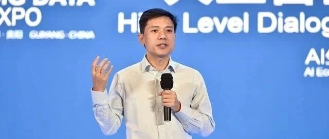 李彦宏：百度AI构架有优势，性能较低的国产芯片仍可高效运作！
