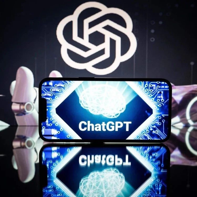 AWS正尝试使用ChatGPT；BuzzFeed也因使用ChatGPT致股价上涨3倍；理想吉利纷纷重仓智能化丨每日大事件