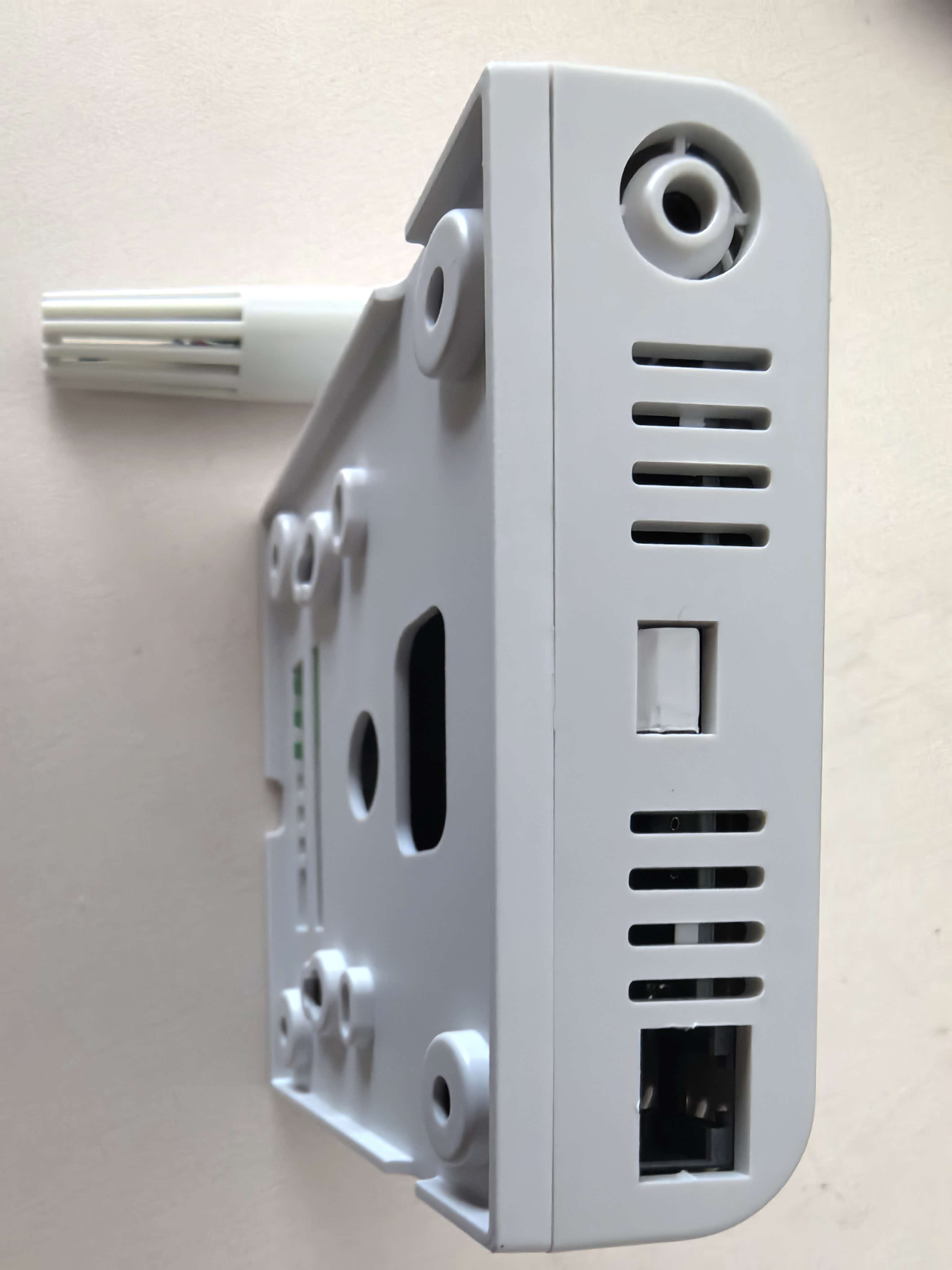电力监控项目实践：RJ45 PoE温湿度传感器凝露风险监测与联动逻辑