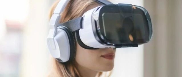 在元宇宙（虚拟现实VR）中的未来工作将会怎样？