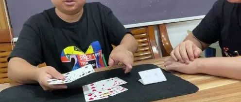 文字对称中的数学与魔术（八）——魔术《抓牌奇迹》与系列总结