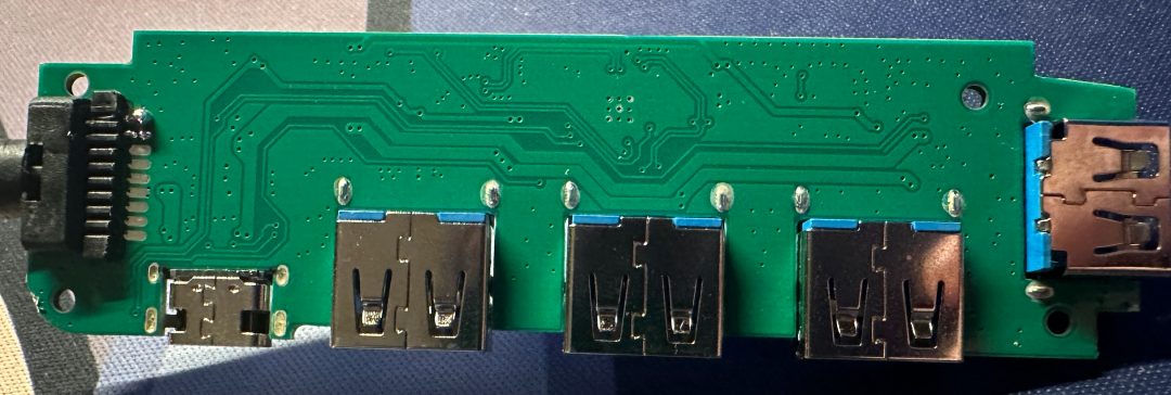 背面也是没有什么东西了