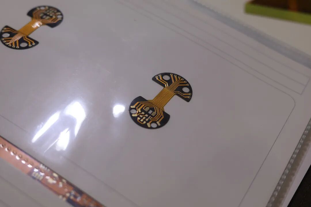 一家做 FPC 的厂家,做了不少奇奇怪怪的东西