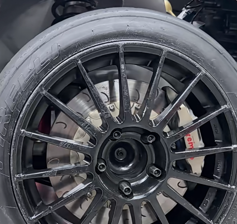 一个 15 万，一套 60 万