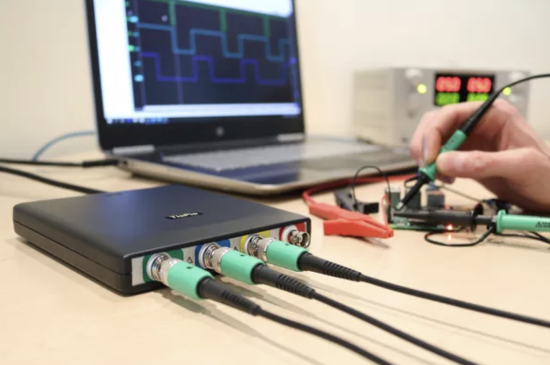 用的时候直接这样摆桌子上面