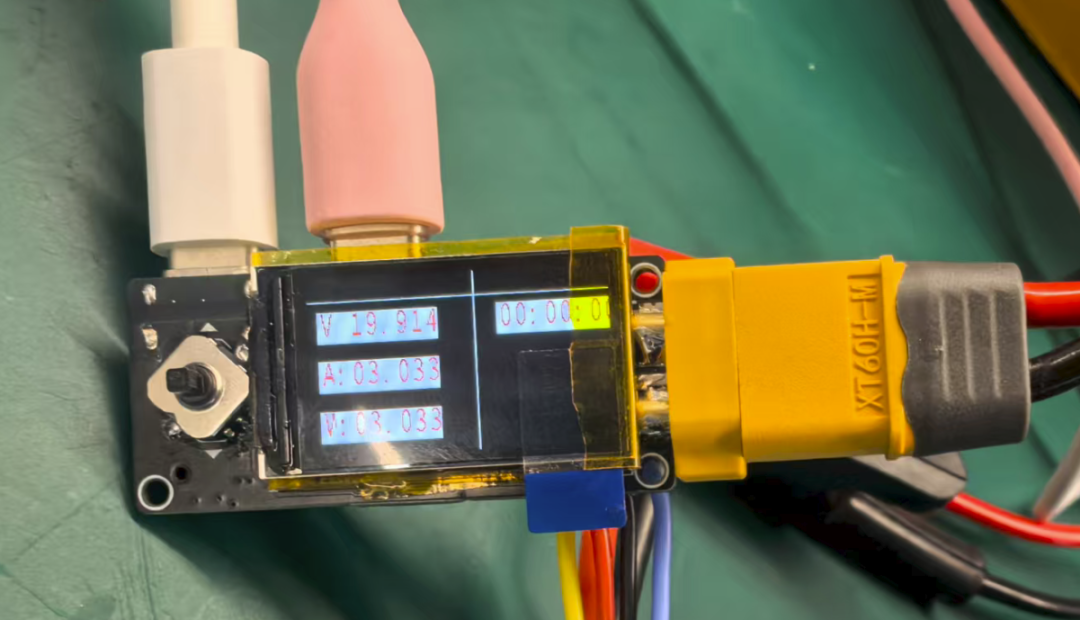 就是这个XT口，我觉得太傻了，这么小的一个玩意儿，搞这个口就感觉是不合脚的鞋子一样