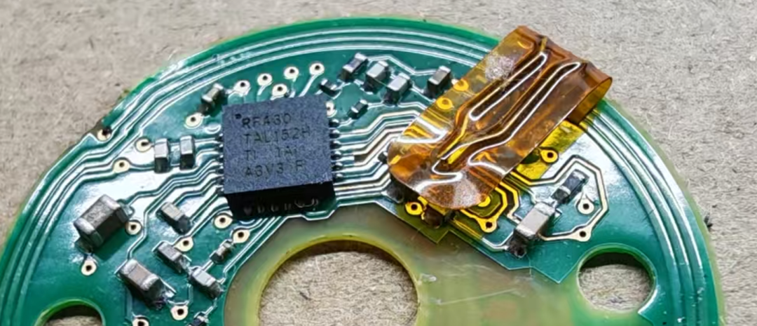 这个是雅培的瞬感动态血糖仪