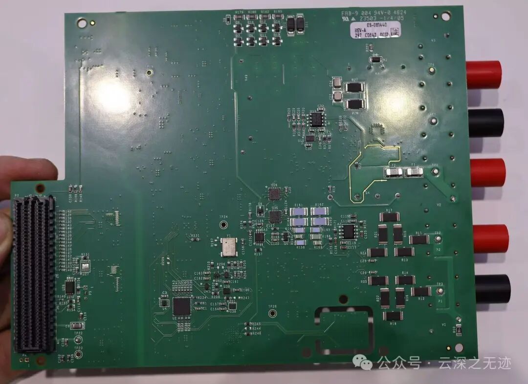 一眼 FPGA 口子，因为 ADC 不是省油的灯
