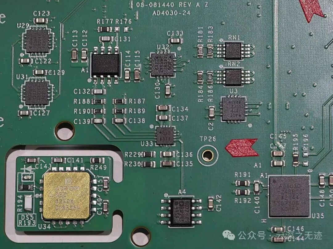这是这颗基准，比较孤单