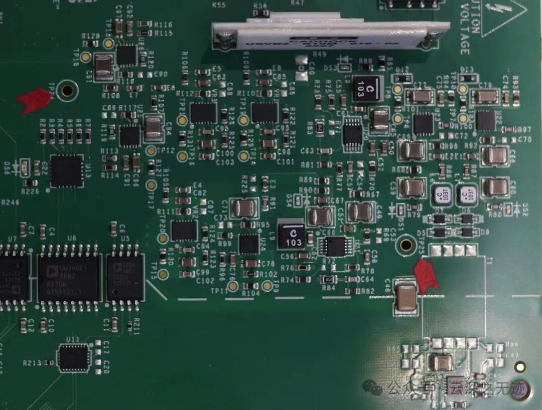 看见了吧，电阻也是定制的