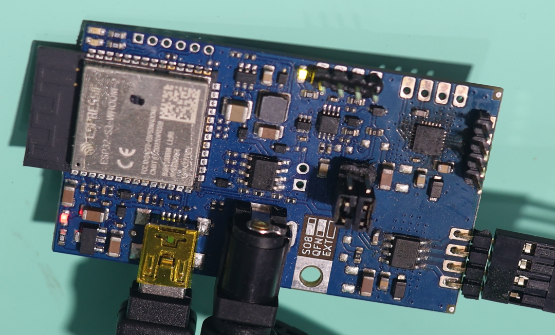 ESP32 做主控当 demo 很常见