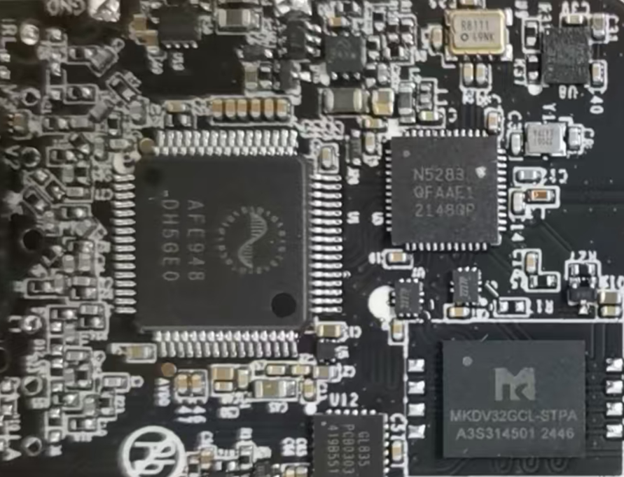 主芯片与存储协同效应：NXP 双核架构与大容量 SD NAND 的高端应用